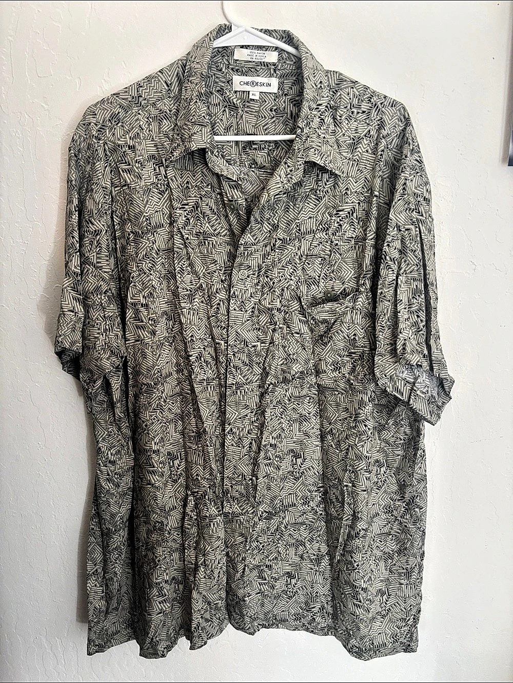 3/$20 CHERESKIN Men’s Geometric Button Down Shirt in Gray & Black XL Like New